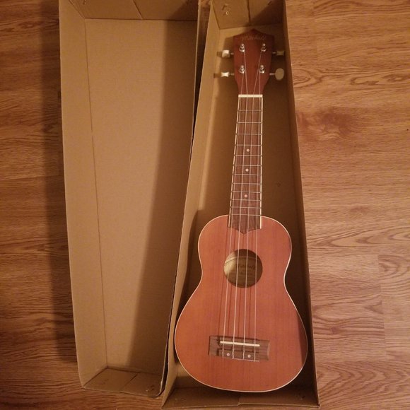 Mitchell soprano ukulele - Picture 2 of 2